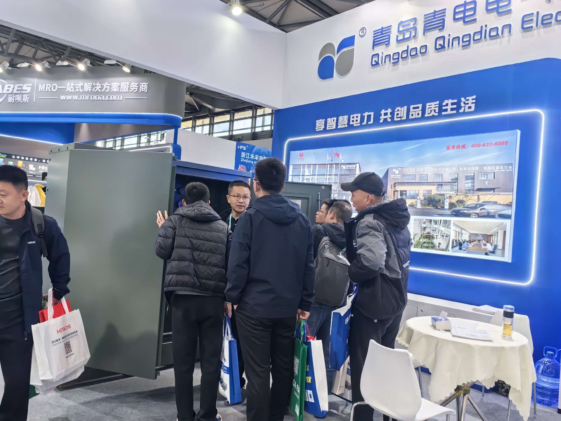 新势力崛起 全球吸睛 —— 青岛青电电气集团携重点产品引爆 2025 上海电力展