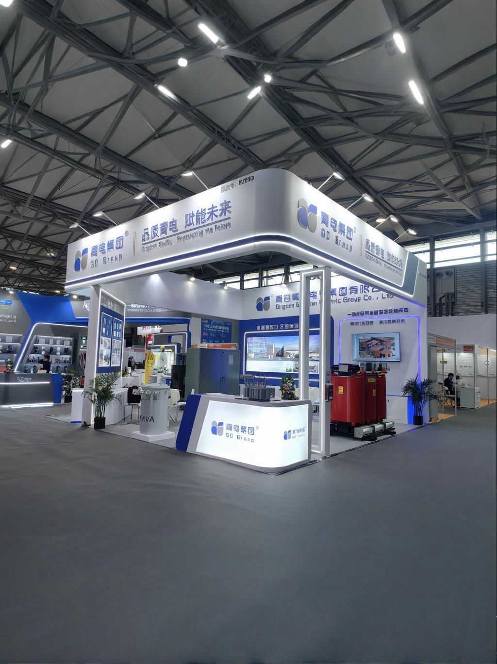 新势力崛起 全球吸睛 —— 青岛青电电气集团携重点产品引爆 2025 上海电力展