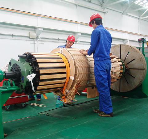 大型油浸式变压器线圈车间